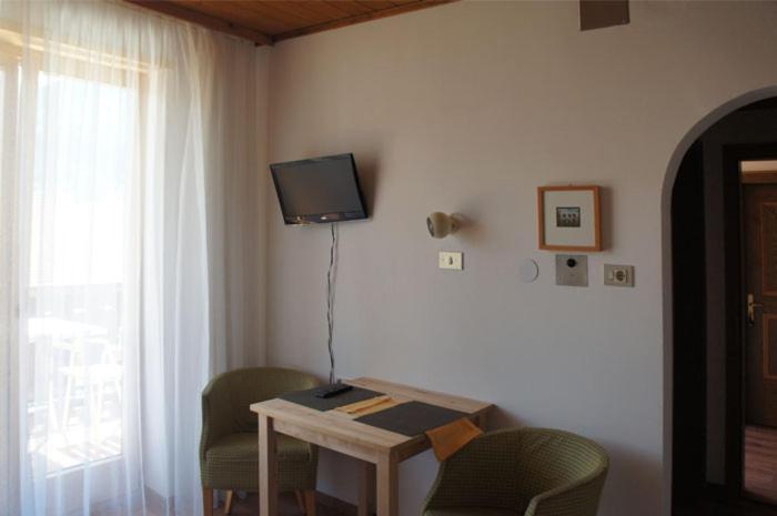 Alpenresidenz Maria Hotel Silandro Bagian luar foto