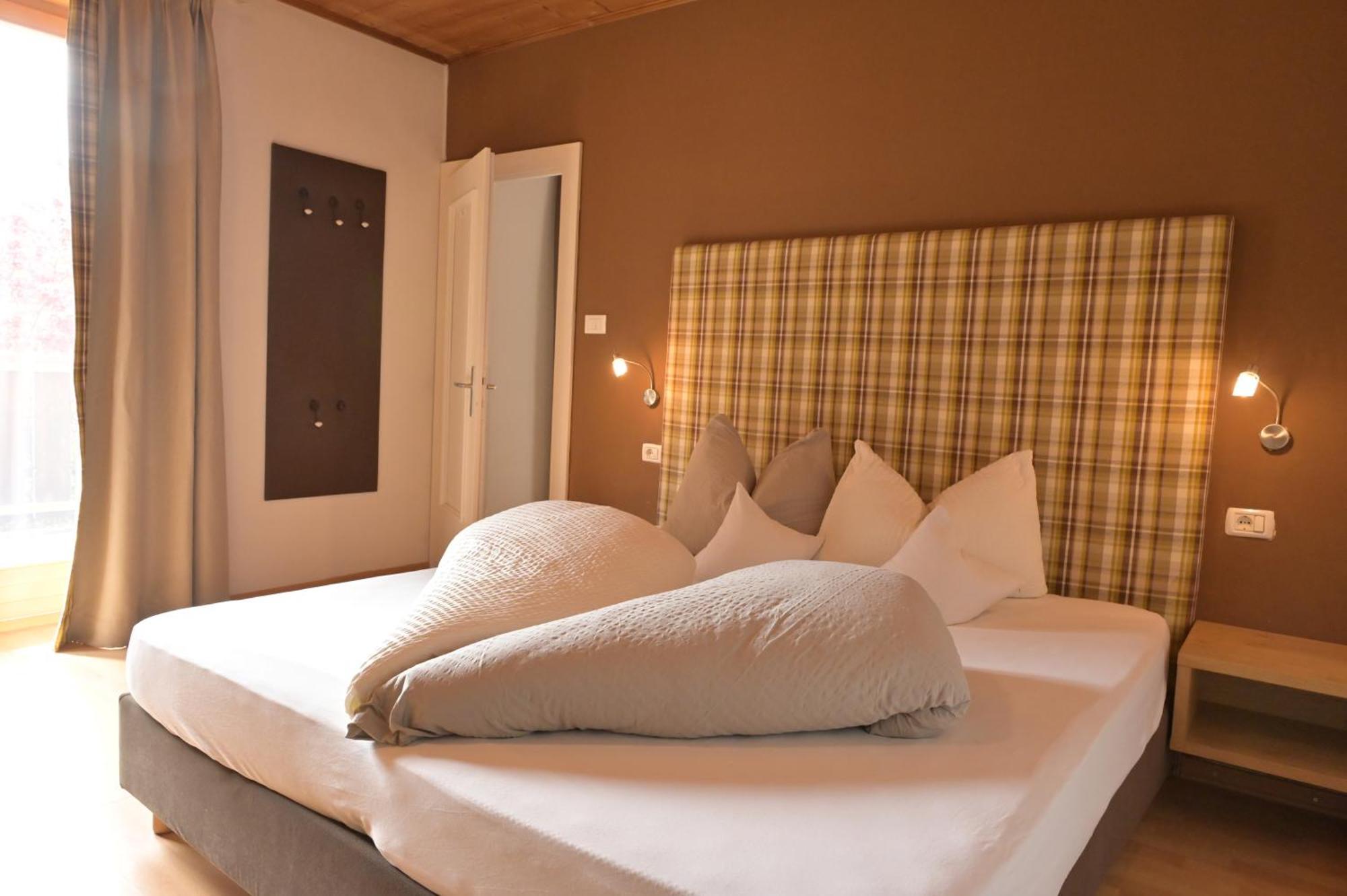 Alpenresidenz Maria Hotel Silandro Bagian luar foto